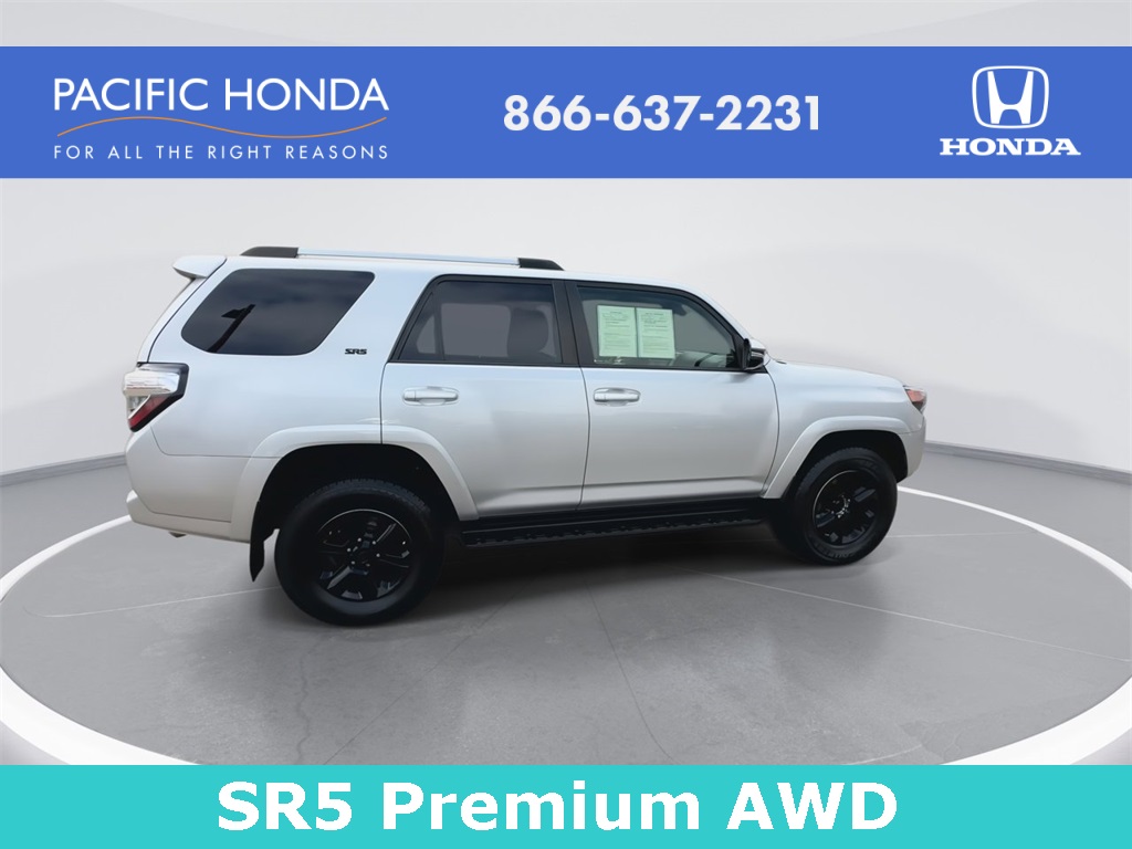 2020 Toyota 4Runner SR5 Premium photo 11