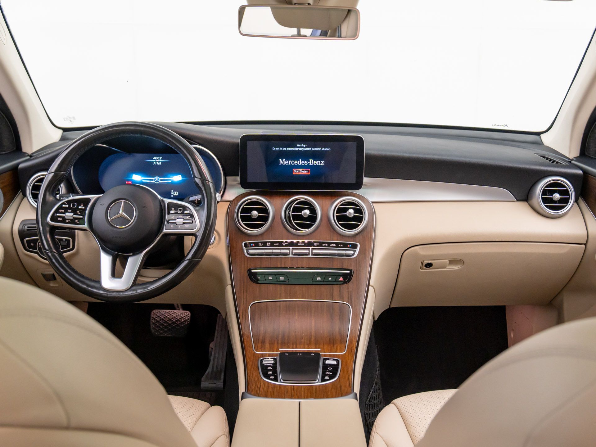 2020 Mercedes Benz GLC 300 4MATIC photo 9