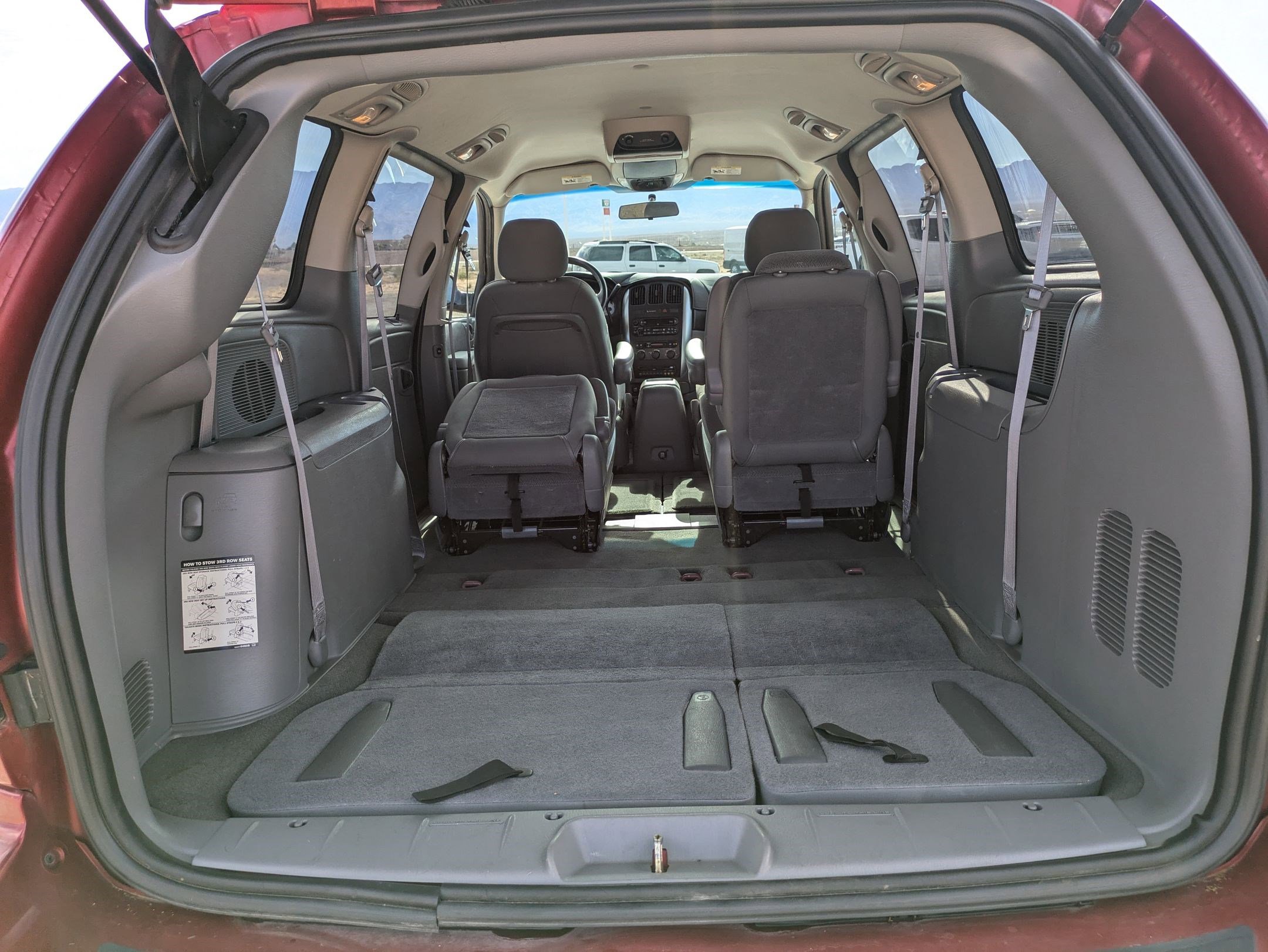 2006 Chrysler Town & Country Touring photo 21