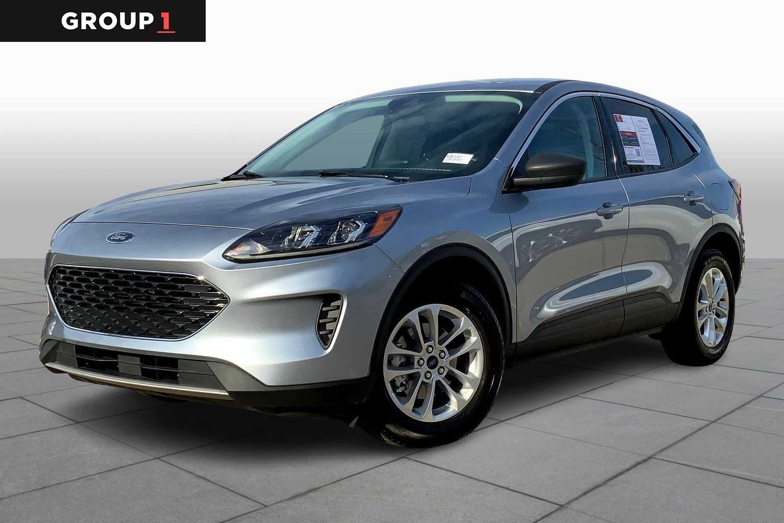 2022 Ford Escape SE's photo