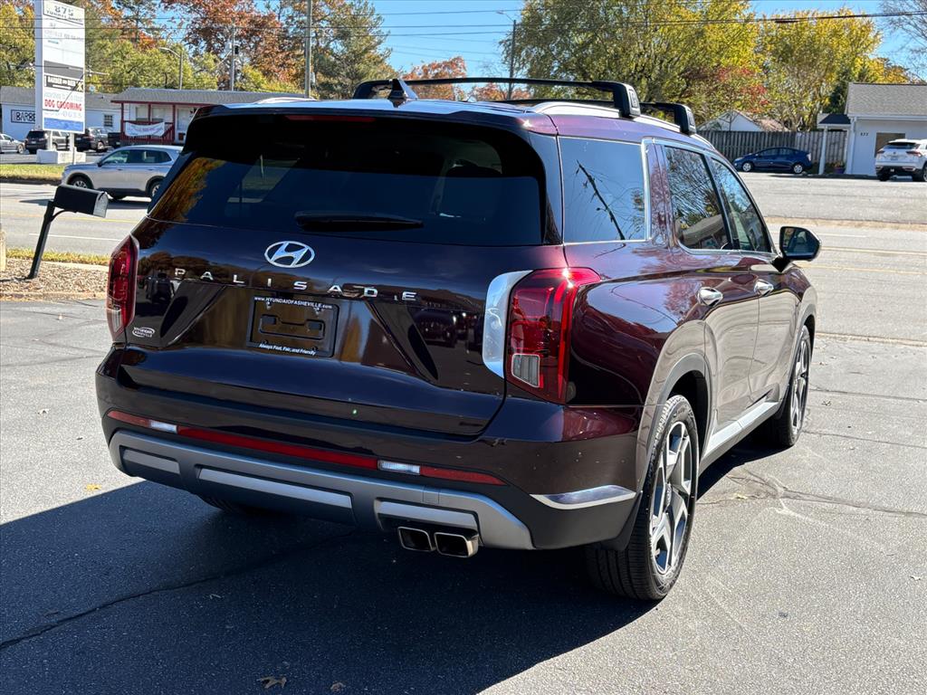 2024 Hyundai Palisade Limited photo 4