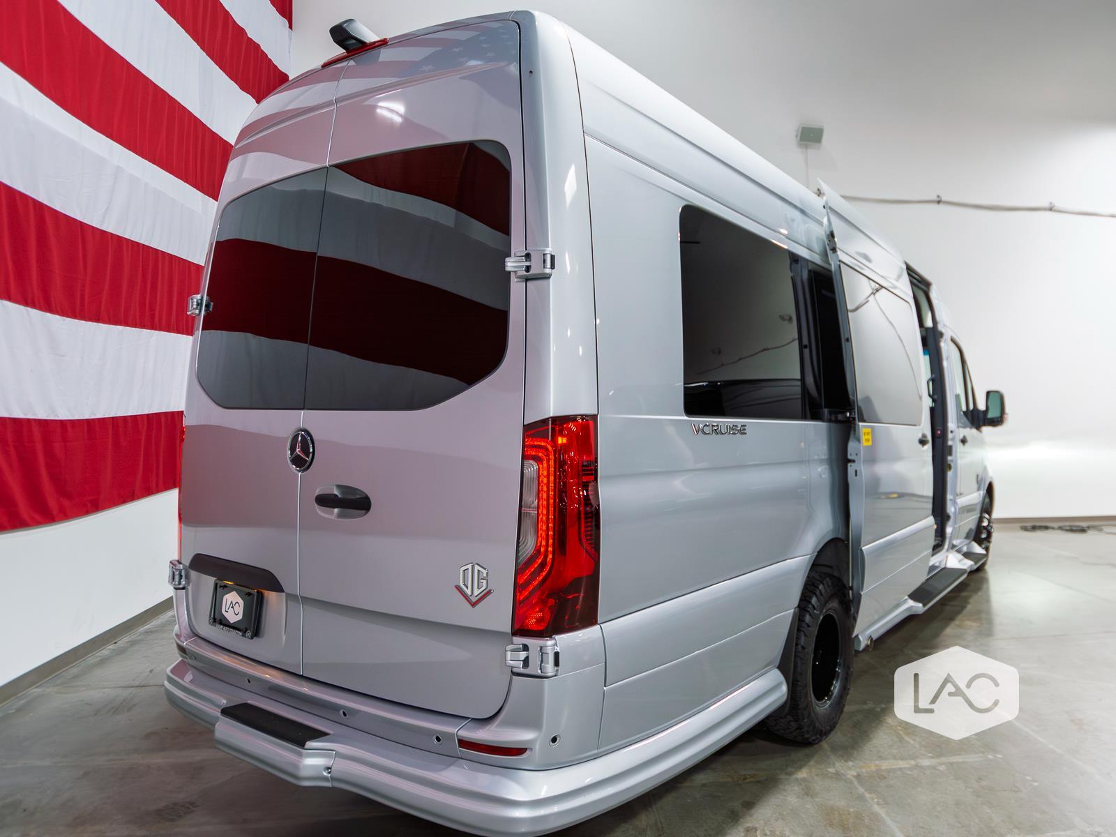 2023 Mercedes Benz Sprinter 3500 photo 23