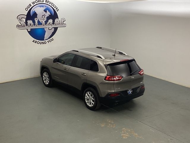 2017 Jeep Cherokee Latitude photo 12