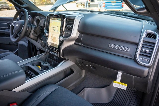 2025 Ram 2500 Big Horn photo 32