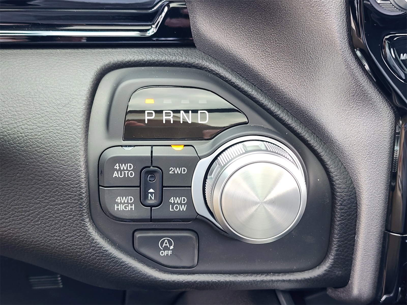 2025 Ram 1500 Laramie photo 14