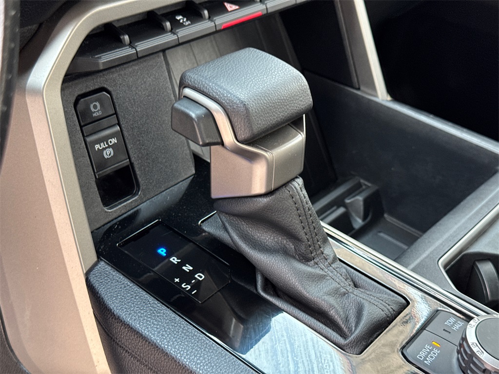 2022 Toyota Tundra SR5 photo 23