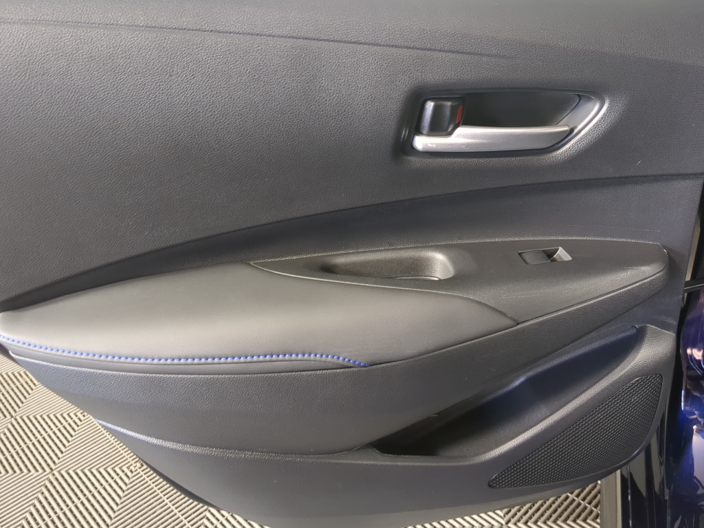 2021 Toyota Corolla SE photo 12