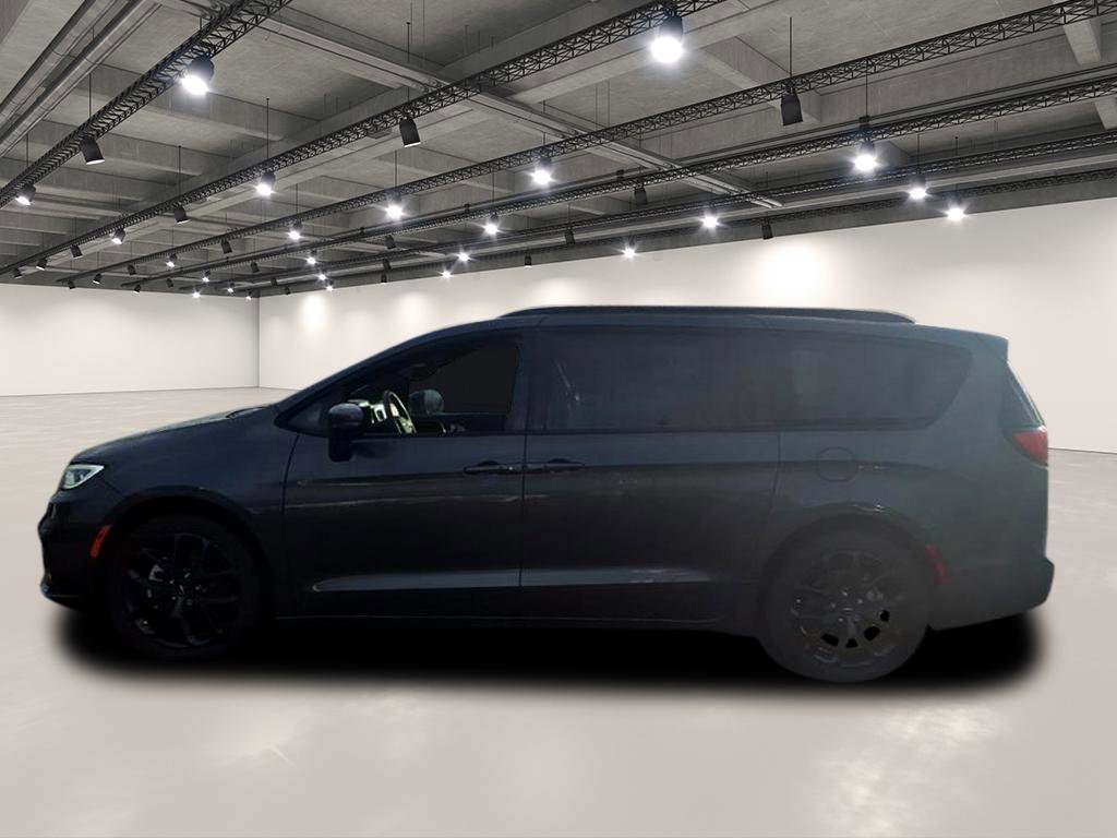 2022 Chrysler Pacifica Touring L photo 4