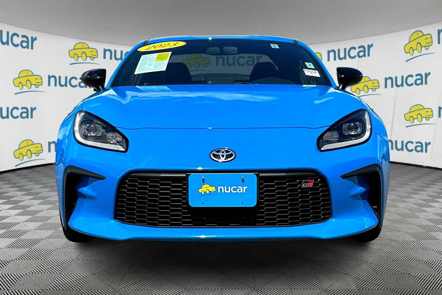 2023 Toyota GR86 photo 2
