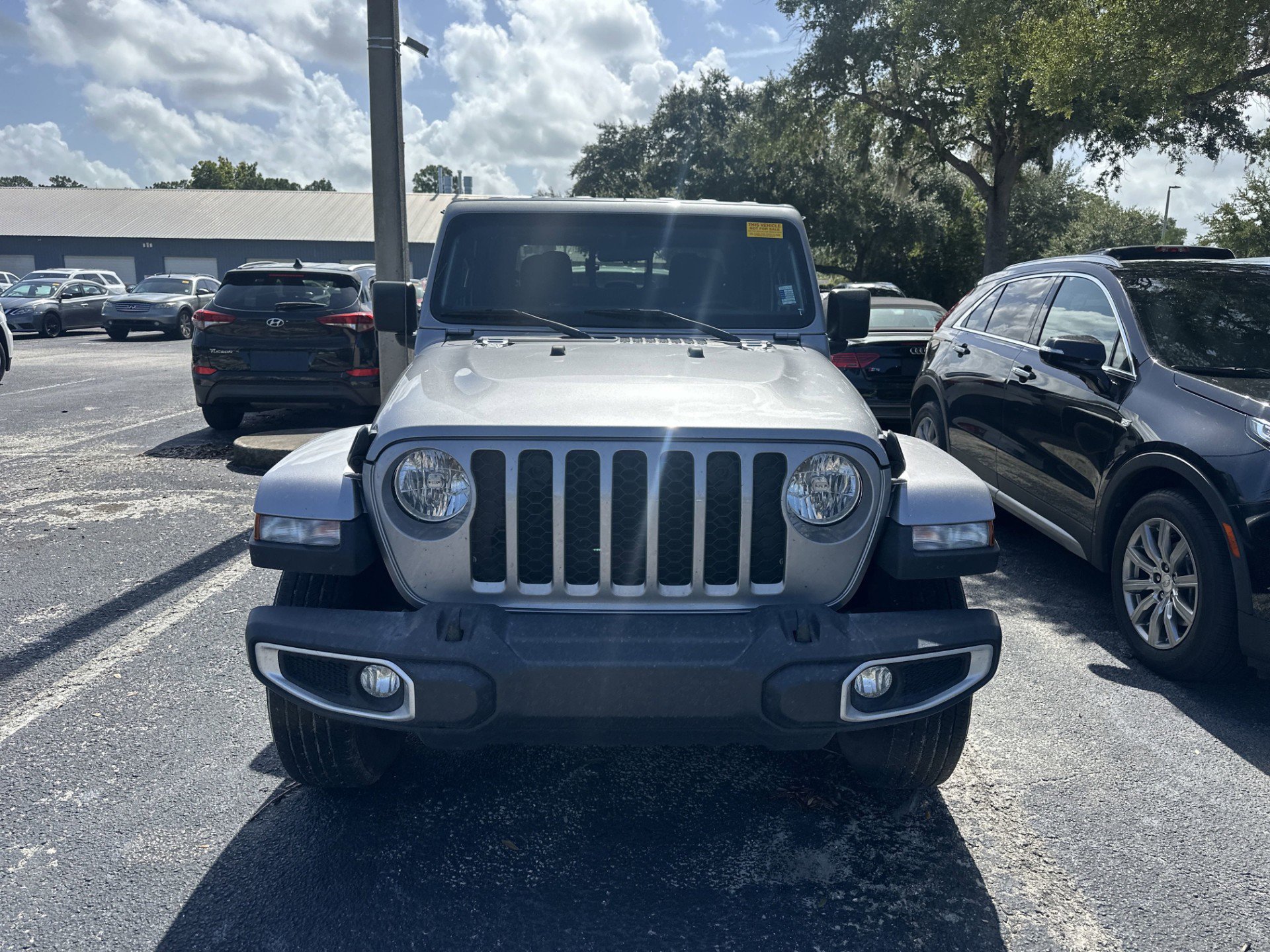 2021 Jeep Gladiator Sport S photo 2