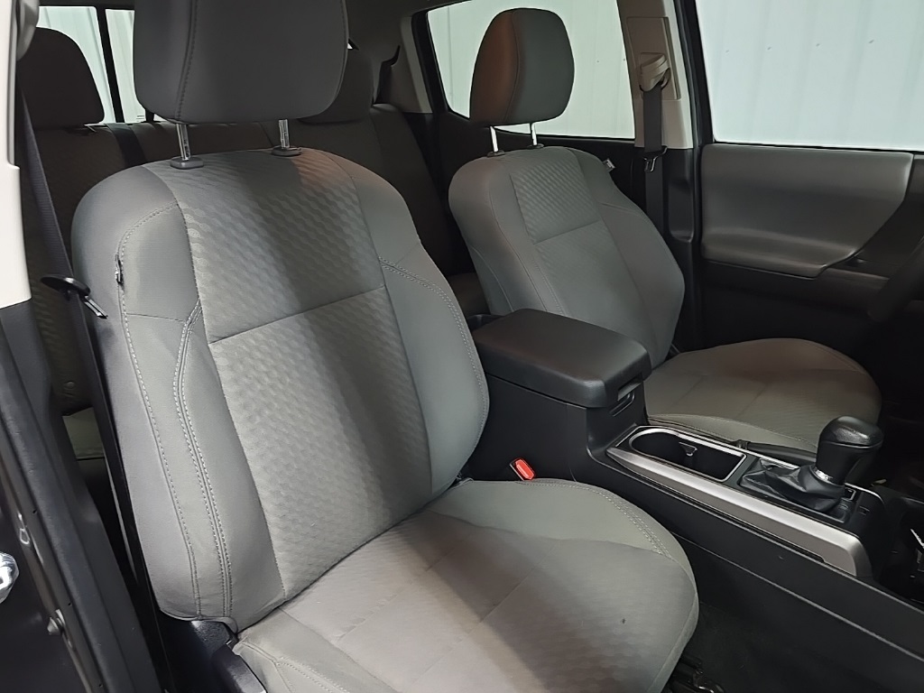 2022 Toyota Tacoma SR5 V6 photo 14