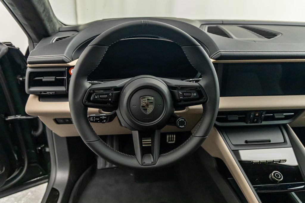 2024 Porsche Macan Electric Turbo photo 15