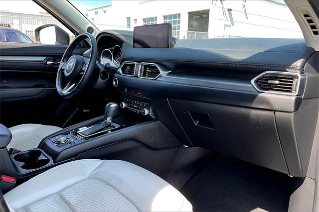 2021 Mazda CX-5 Touring photo 13