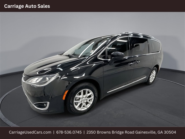 2020 Chrysler Pacifica Touring L's photo