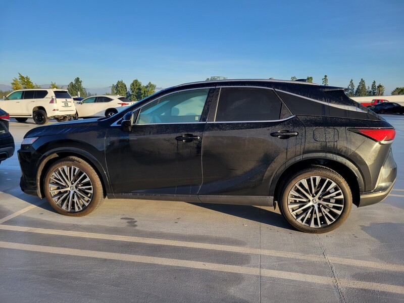 2023 Lexus RX 350 Premium photo 2
