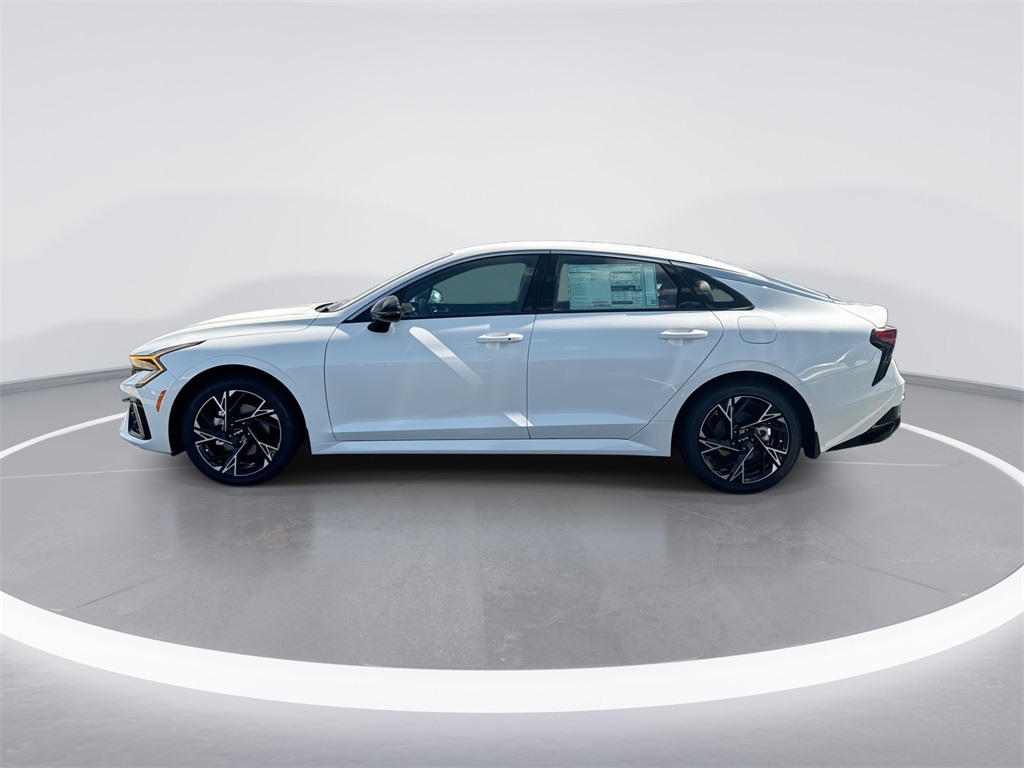 2026 Kia K5 GT-Line photo 5