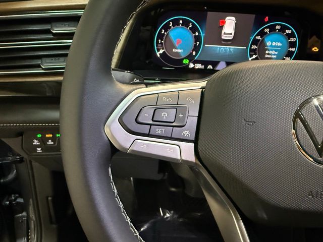 2025 Volkswagen Atlas SE photo 16