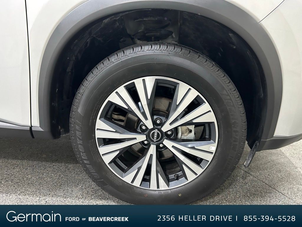 2023 Nissan Rogue SV photo 10