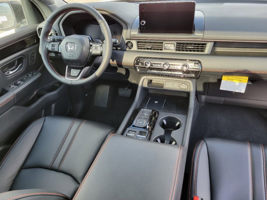 2025 Honda Pilot TrailSport photo 11