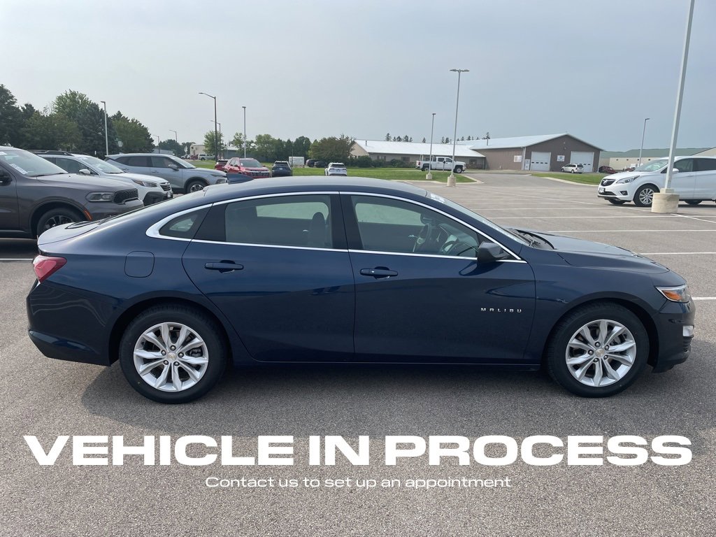 Used 2022 Chevrolet Malibu 1LT with VIN 1G1ZD5STXNF150114 for sale in Spring Valley, Minnesota