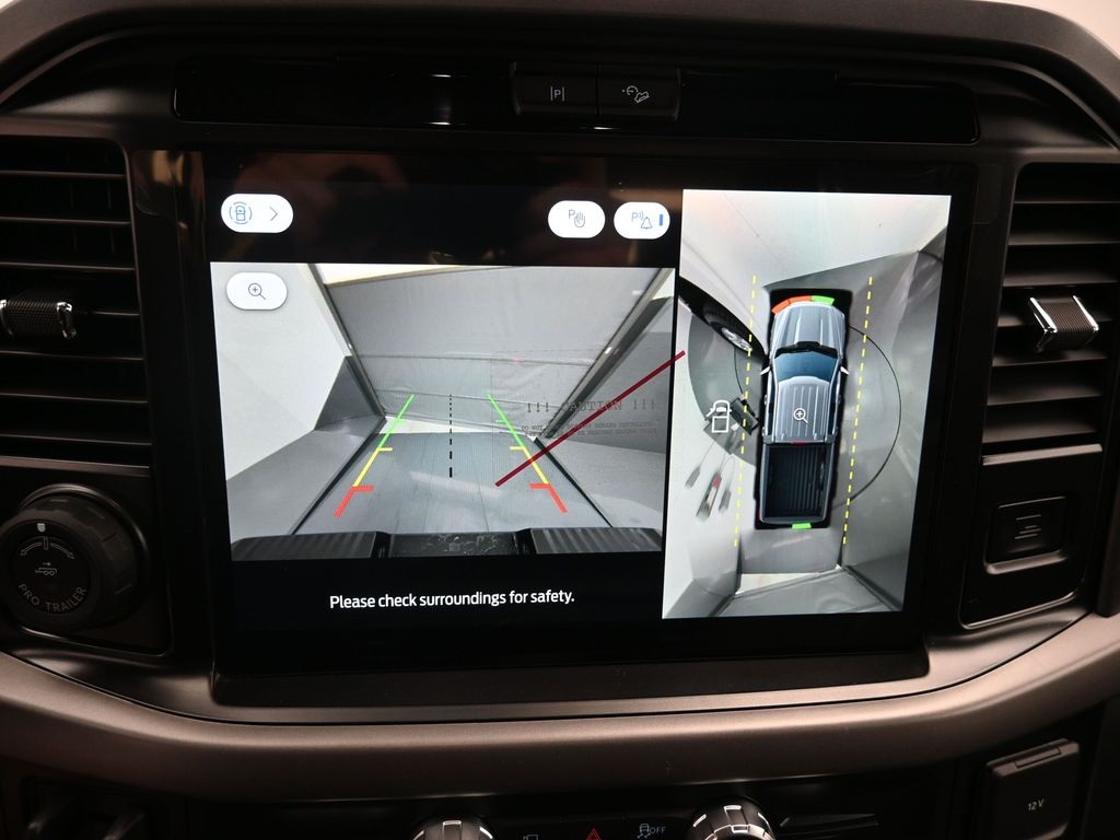 2025 Ford F-150 XLT photo 16