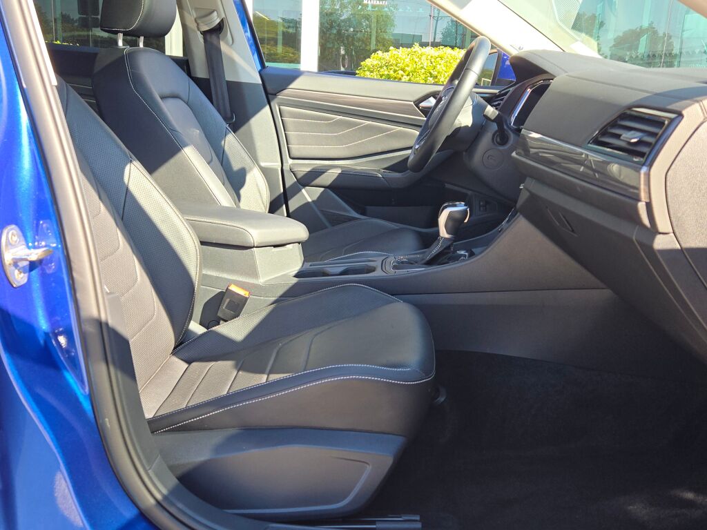 2022 Volkswagen Jetta 1.5T SEL photo 6