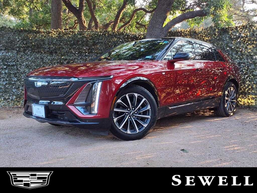 2024 Cadillac LYRIQ Sport 1's photo
