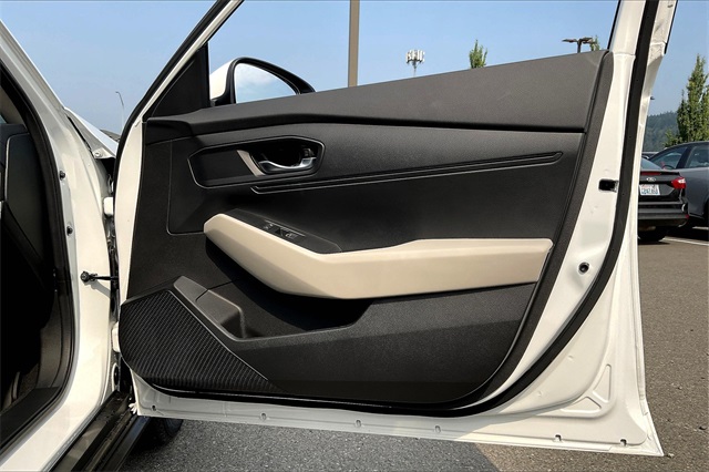 2025 Honda Accord LX photo 25