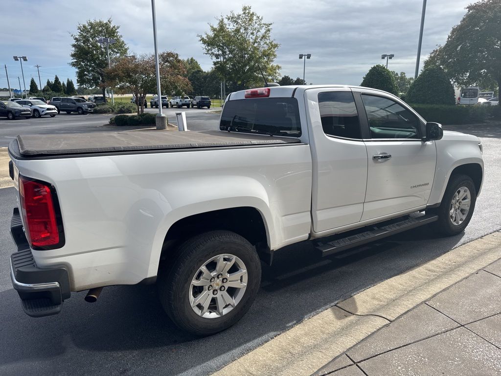 2021 Chevrolet Colorado LT photo 2