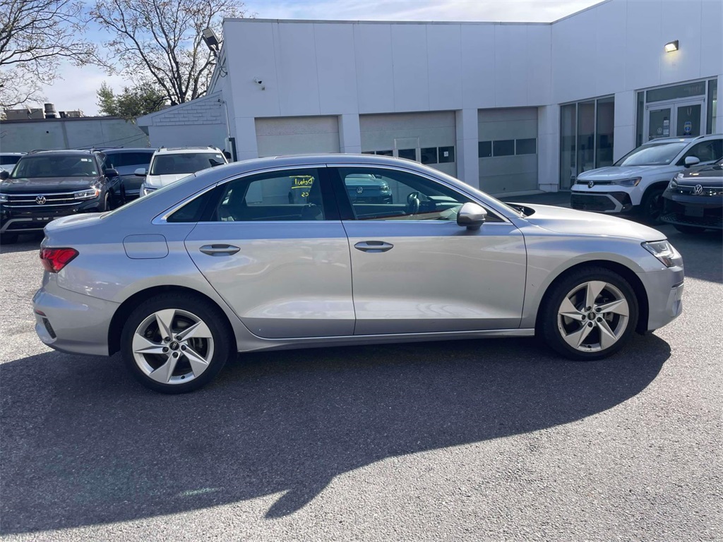 2022 Audi A3 40 Premium photo 4