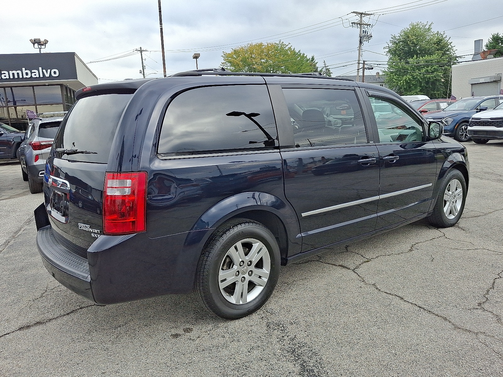 2010 Dodge Grand Caravan SXT Crew photo 7
