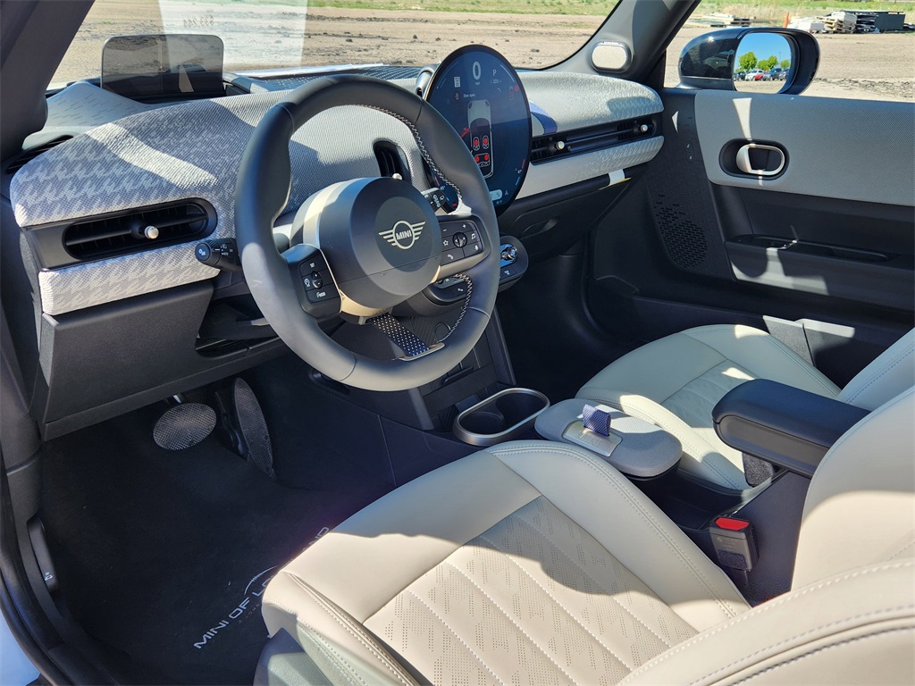 2025 Mini Cooper 2 Door Hardtop photo 7