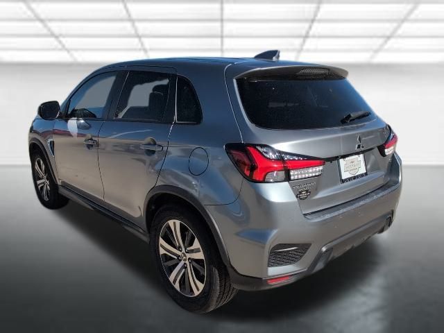 2022 Mitsubishi Outlander Sport SE photo 2