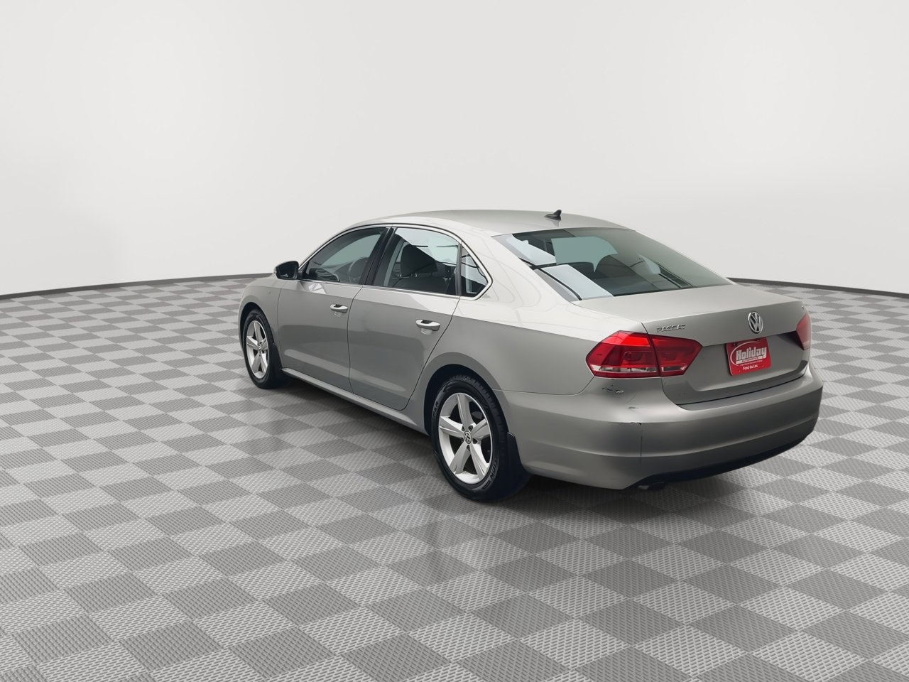 2013 Volkswagen Passat SE photo 2