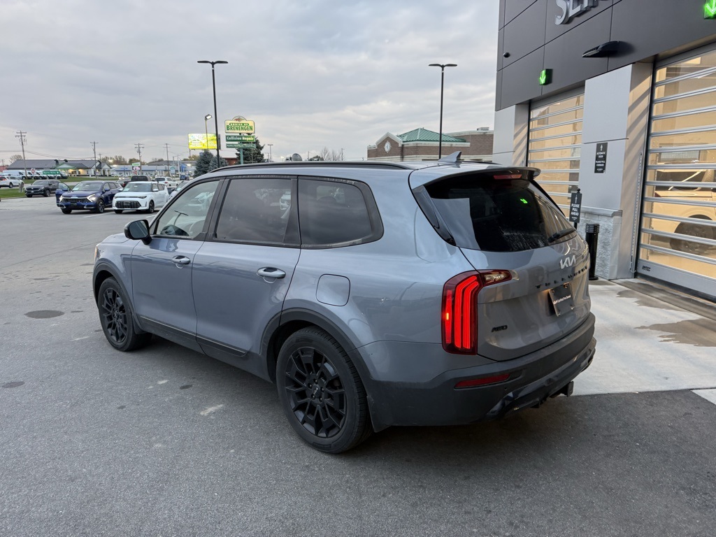 2022 Kia Telluride SX photo 2