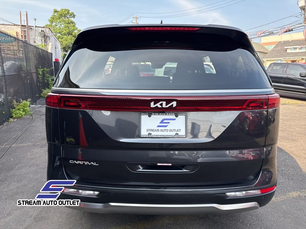 2024 Kia Carnival SX photo 4