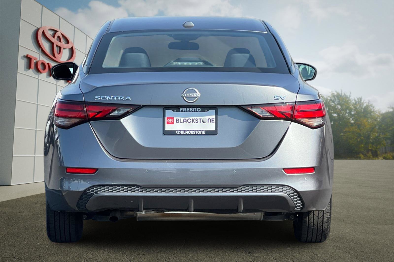 2024 Nissan Sentra SV photo 4