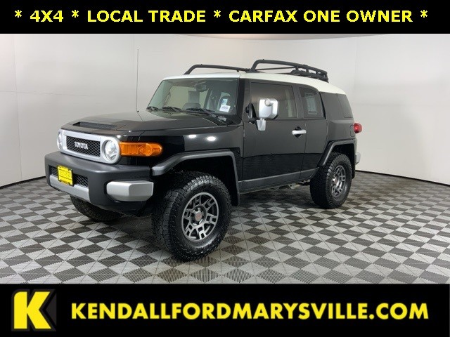 Pre-Owned 2014 Toyota FJ Cruiser Base