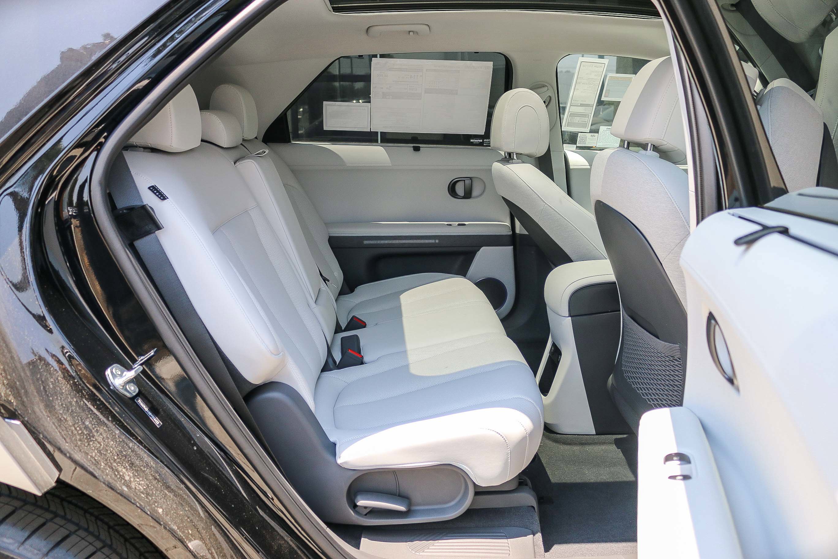 New 2025 Abyss Black Hyundai Limited image 18