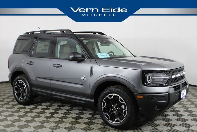 2025 Ford Bronco Sport Outer Banks's photo