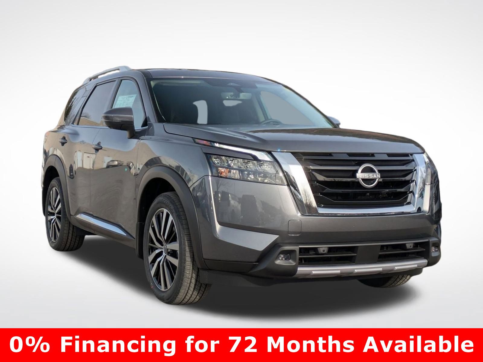 2025 Nissan Pathfinder Platinum's photo