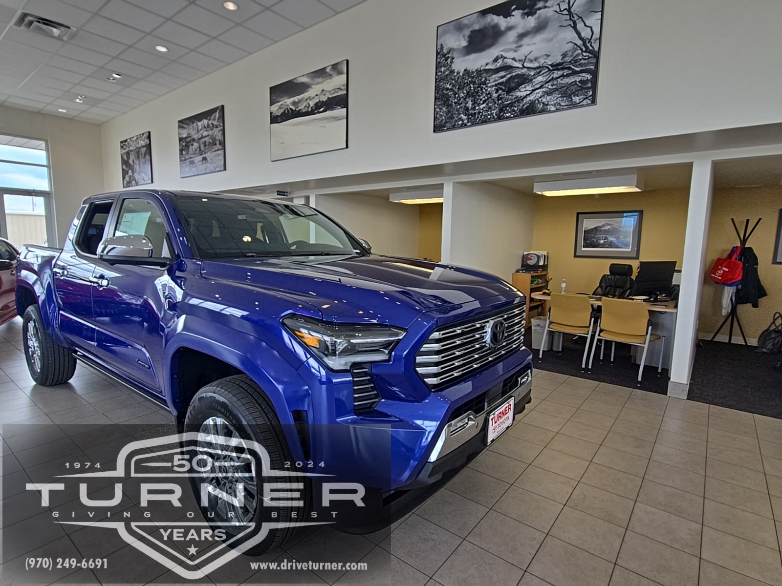 2025 Toyota Tacoma Limited's photo