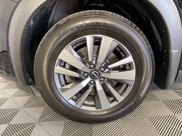 2022 Nissan Pathfinder SL photo 12