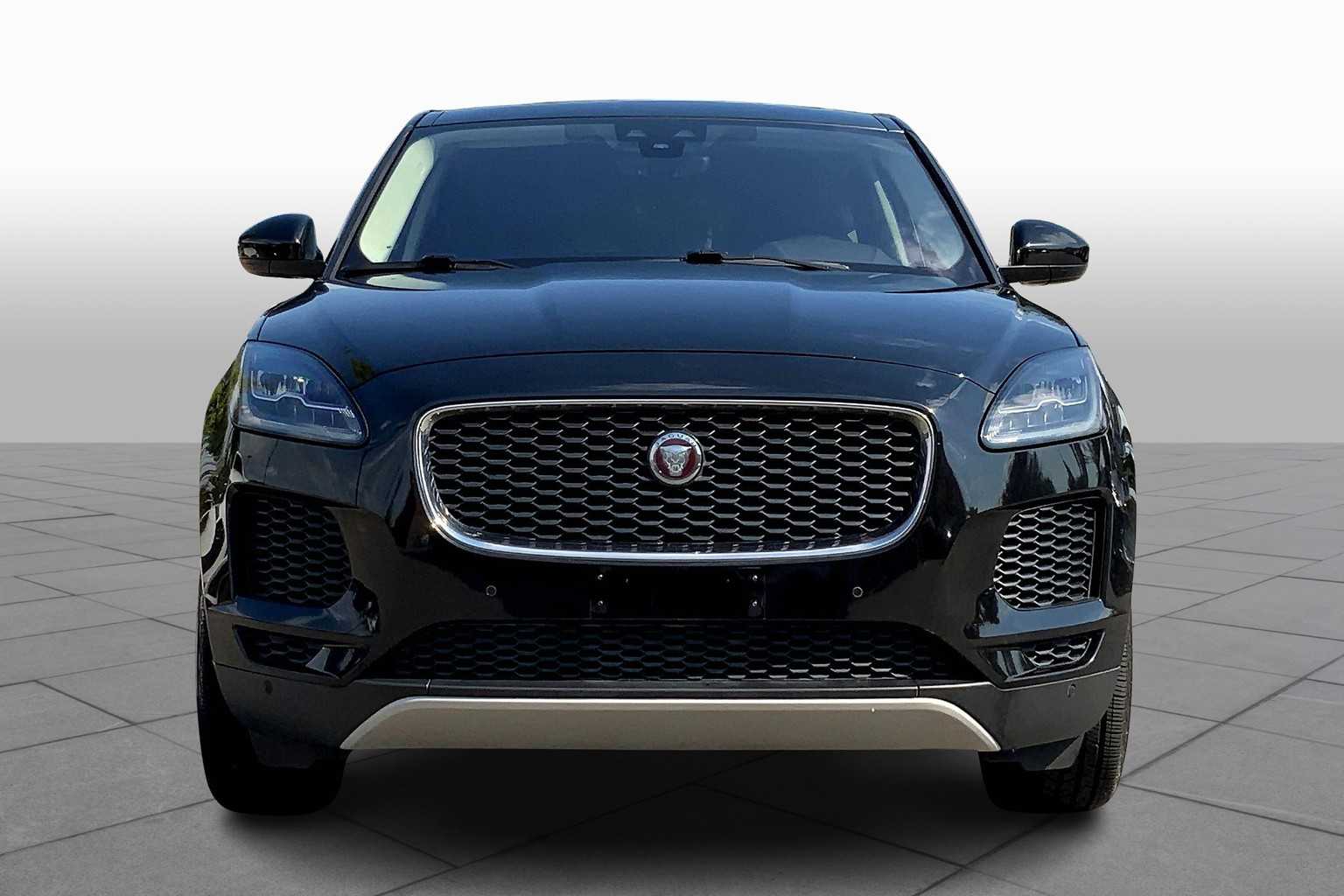 2018 Jaguar E-PACE SE photo 3