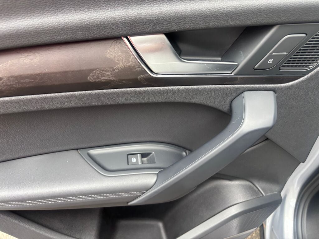 2020 Audi Q5 Premium Plus photo 12