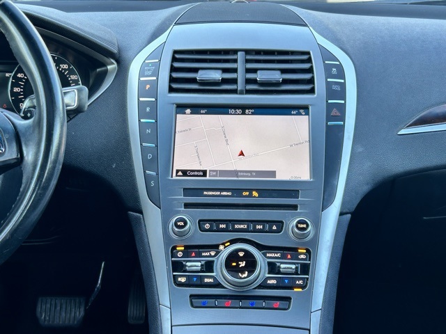 2017 Lincoln MKZ Reserve photo 14