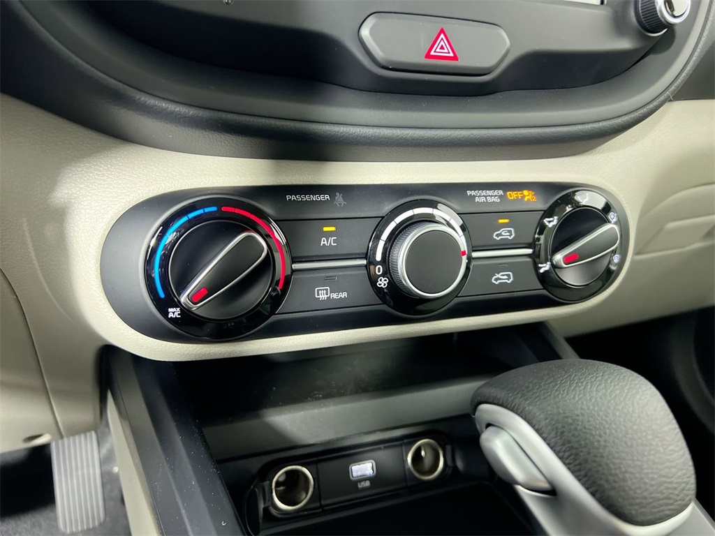 2025 Kia Soul LX S photo 21