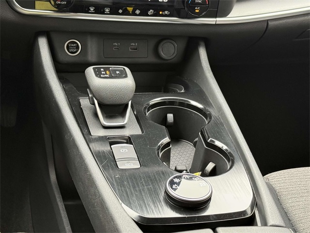 2023 Nissan Rogue SV photo 20