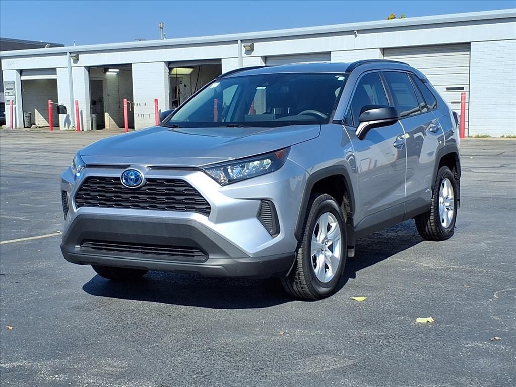 Used 2021 Toyota RAV4 LE with VIN 4T3LWRFV1MU039023 for sale in Kansas City