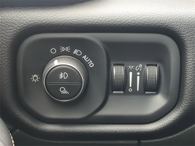 2025 Ram 2500 Laramie photo 26